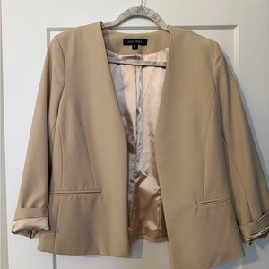 Ellen Tracy Light Beige Open-Front Blazer
